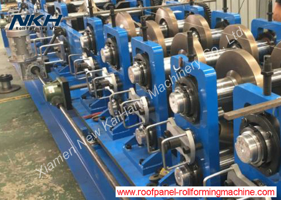Customized Auto CZ Purlin Roll Forming Machines Pre Engineered Buildings One Machine For Multiple Products