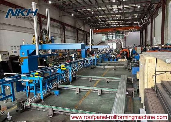 High Speed C Purlin Roll Forming Machine Flying Cut with Stacking 1-3mm Palletizers work in coordination – team up, work with ease!